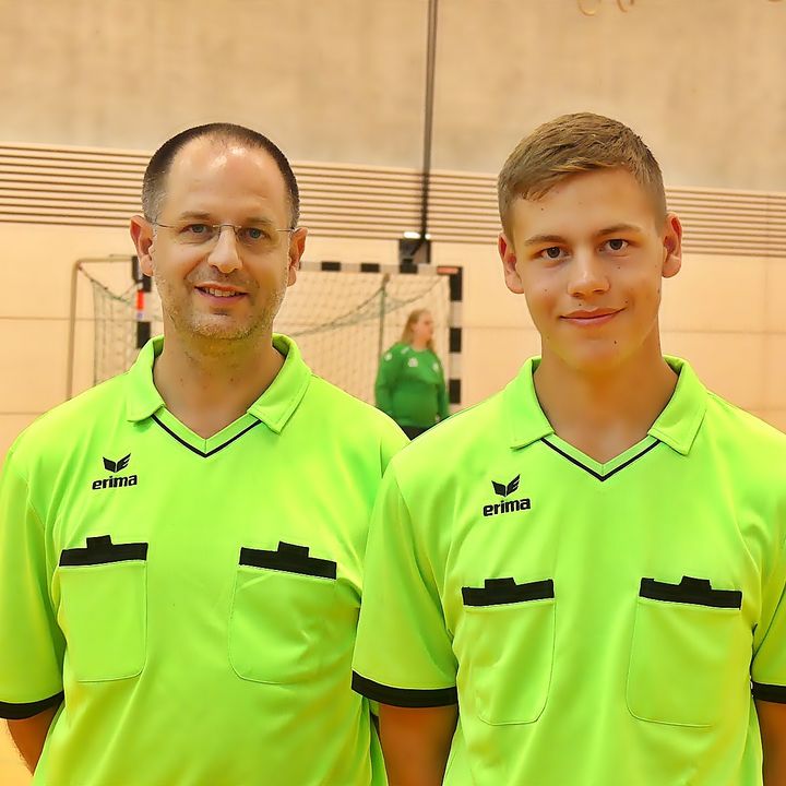 Schiri-Neulinge beim SWF-Jugendhandball-Turnier