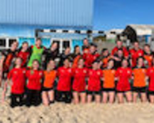 Weibliche U18 trotzt der Müdigkeit mit viel Teamgeist