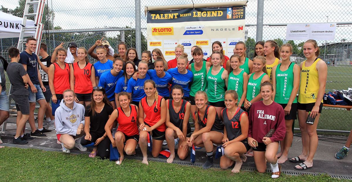 Deutsche JugendMeisterschaft im Beachhandball mit 4 SpielerInnen des