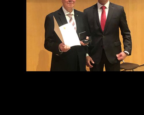 Manfred Kimmich mit der Staufermedaille geehrt