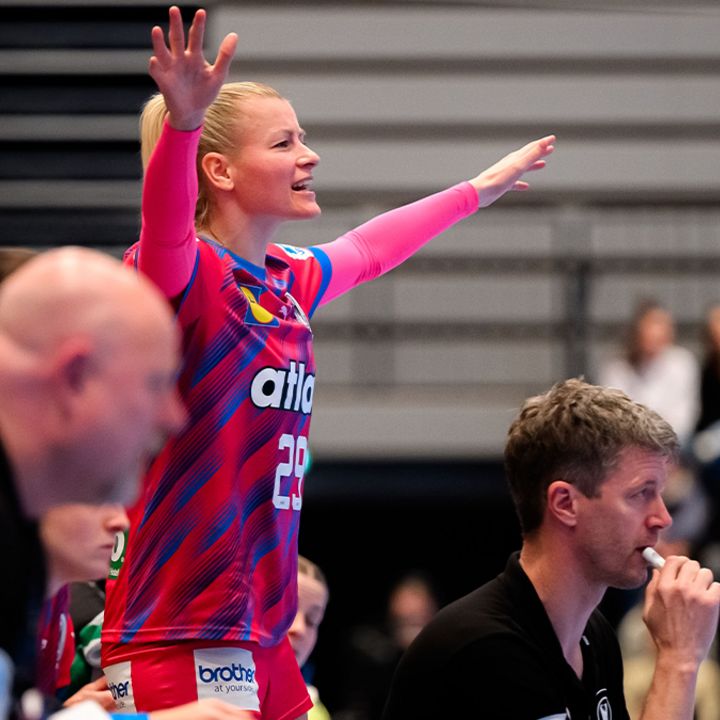 Kapitänin Antje Döll und Trainer Markus Gaugisch beim letzten Test gegen Dänemark