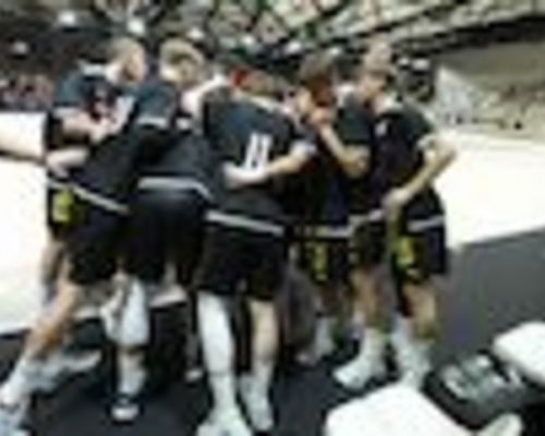 U17m: Premiere in Spanien