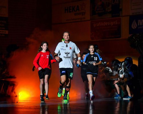 Patrick Groetzkis Benefiz-Handballfest gelungen