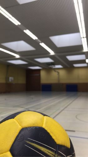 Bericht zu Handball kommt in die Grundschule
